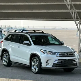 Toyota Highlander 2019