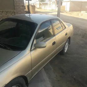 Toyota Carina 1993