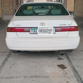 Toyota Camry 1997