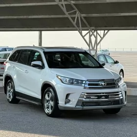 Toyota Highlander 2018