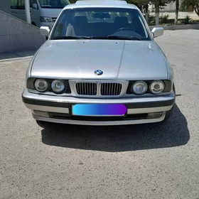 BMW 525 1990