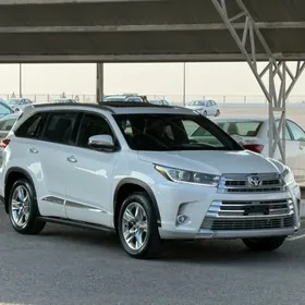 Toyota Highlander 2019