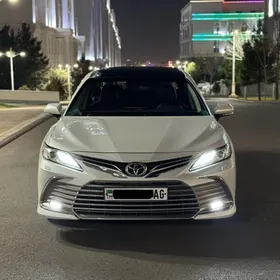 Toyota Camry 2022