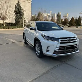 Toyota Highlander 2019