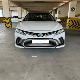 Toyota Camry 2022