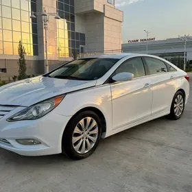 Hyundai Sonata 2011