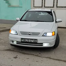 Opel Astra 2003