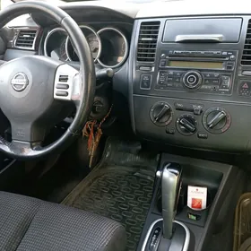 Nissan Versa 2009