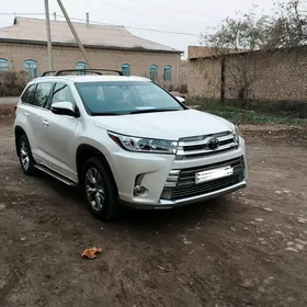 Toyota Highlander 2018