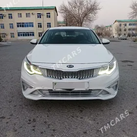 Kia Optima 2020