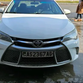 Toyota Camry 2015