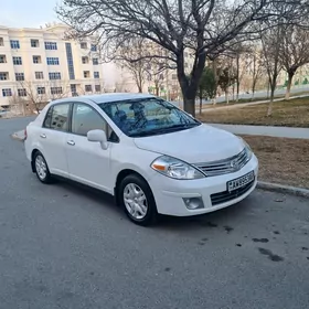 Nissan Versa 2010