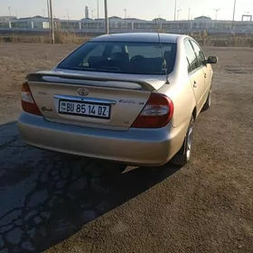 Toyota Camry 2004