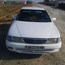 Nissan Sunny 1997