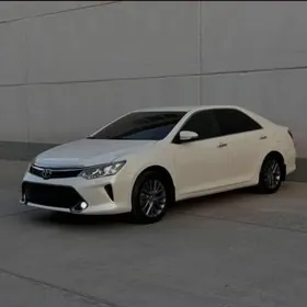 Toyota Camry 2015