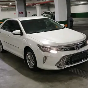 Toyota Camry 2017