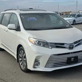 Toyota Sienna 2020