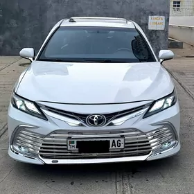 Toyota Camry 2022