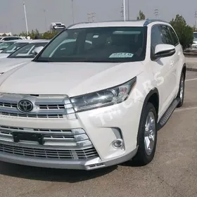 Toyota Highlander 2019