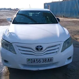 Toyota Camry 2010