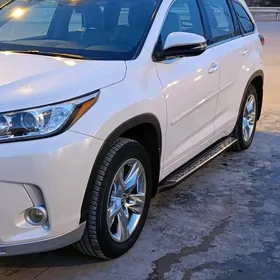 Toyota Highlander 2018