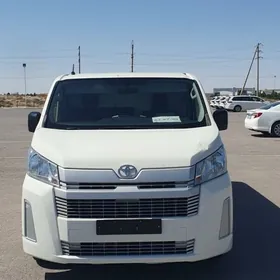 Toyota Hiace 2019