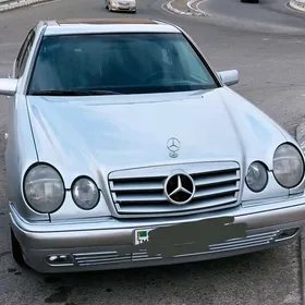 Mercedes-Benz 230E 1999