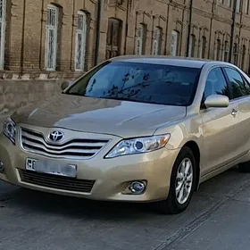 Toyota Camry 2010