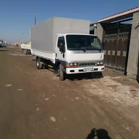 Mitsubishi Canter 2003