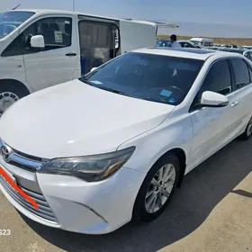 Toyota Camry 2015