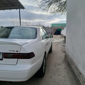 Toyota Camry 1999