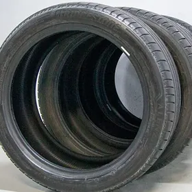 285/40R21 Volkswagen Touareg