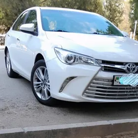 Toyota Camry 2017