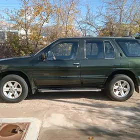 Nissan Pathfinder 1997