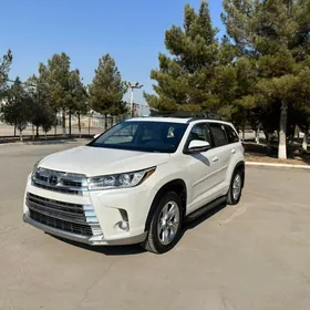 Toyota Highlander 2018