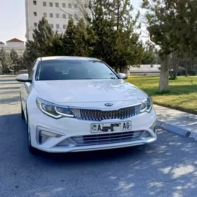 Kia Optima 2018