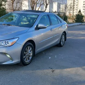 Toyota Camry 2015