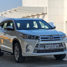 Toyota Highlander 2018