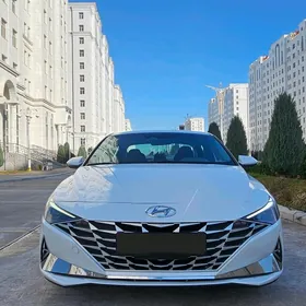 Hyundai Elantra 2021