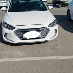 Hyundai Elantra 2018