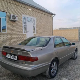 Toyota Camry 1999