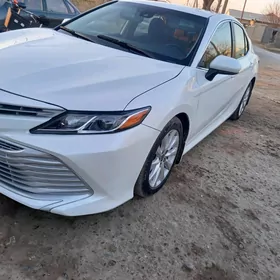 Toyota Camry 2020