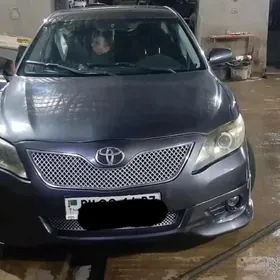 Toyota Camry 2010