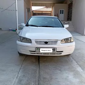 Toyota Camry 1999