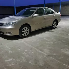 Toyota Camry 2005