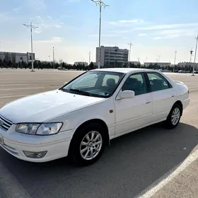 Toyota Camry 2001