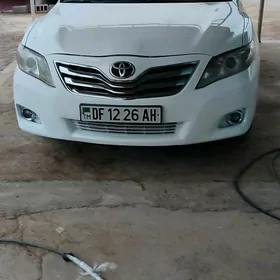 Toyota Camry 2010