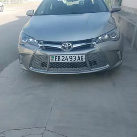 Toyota Camry 2017