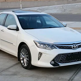 Toyota Camry 2017