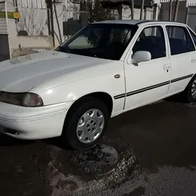 Daewoo Nexia 2001